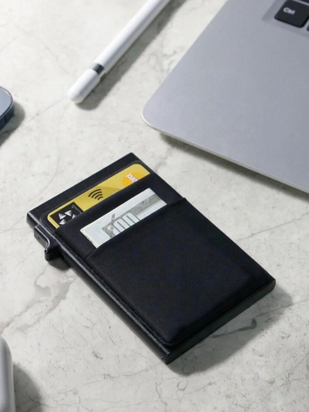 Slim RFID Blocking Card Wallet - Black